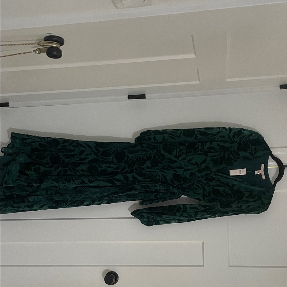 Elegant Green Floral Dress
